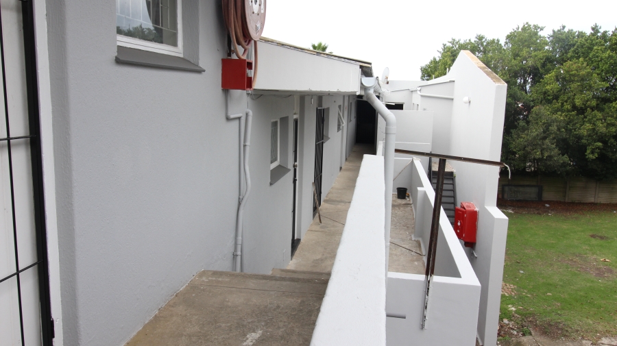 1 Bedroom Property for Sale in Cambridge Eastern Cape